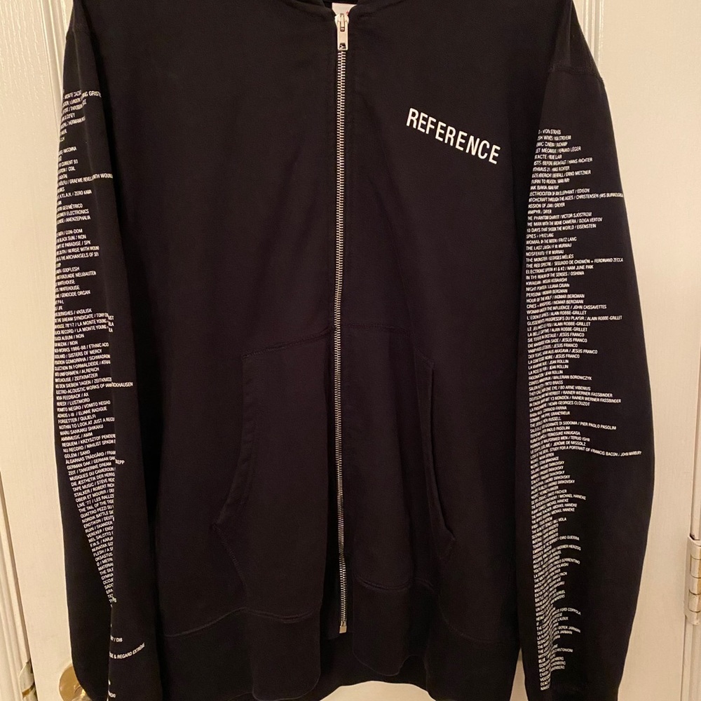 Yang Li reference hoodie